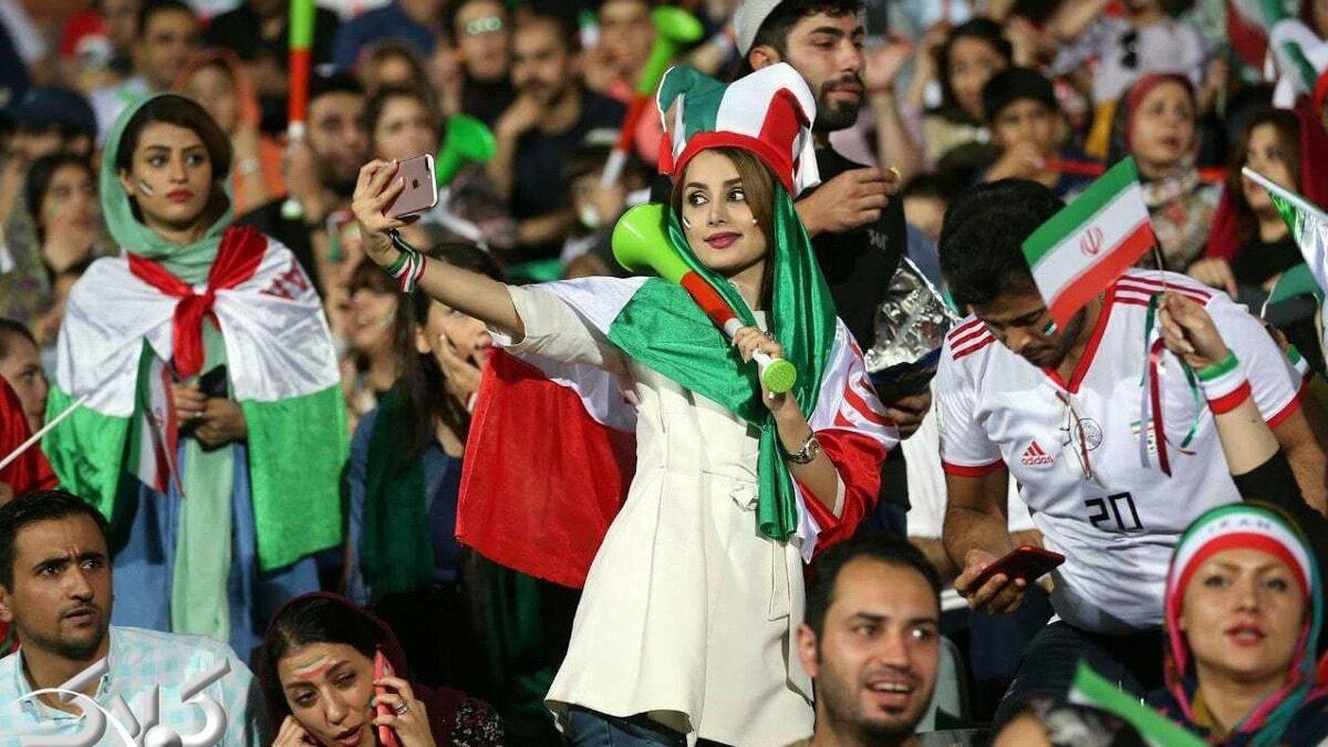 مجوز حضور زنان در بازی ایران و روسیه صادر شد
