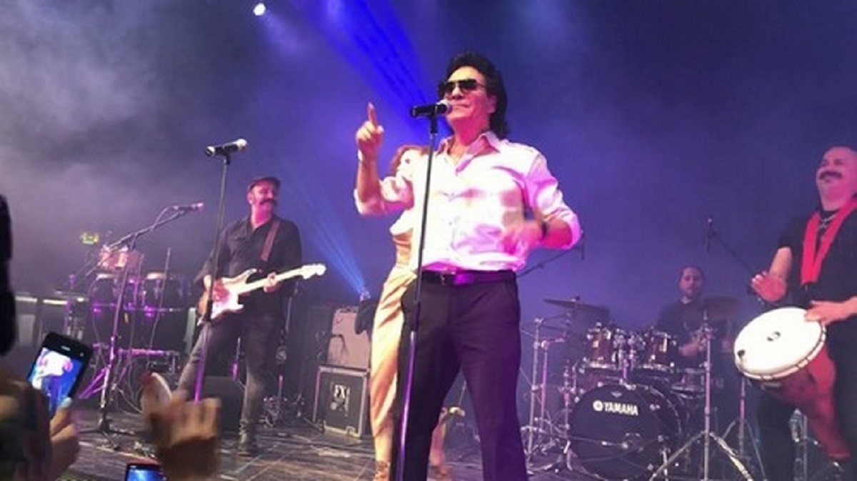 کنسرت اندی تقلبی در کافههای شمال! +فیلم کنسرت اندی تقلبی در کافههای شمال! +فیلم