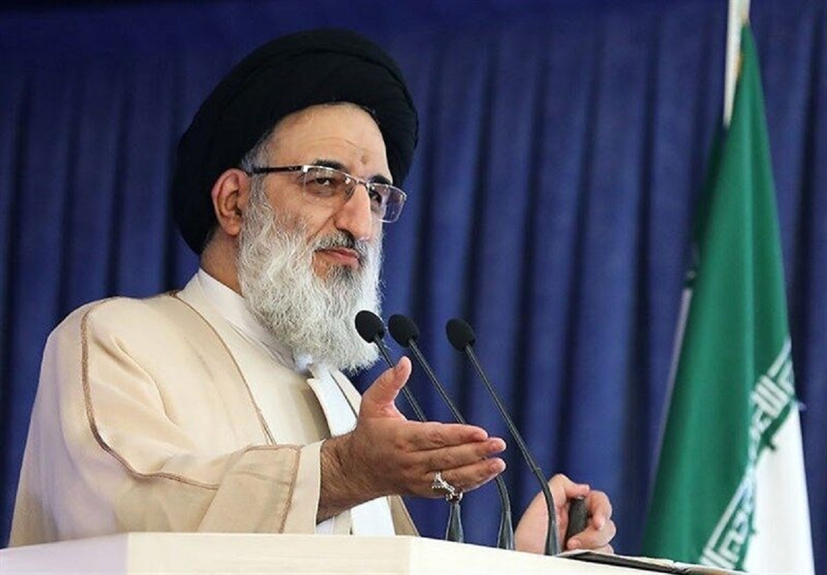 امام جمعه کرج: آقای مسئولی که کار خود را در بحث بی حجابی به درستی انجام نمیدهی، تو یا خوی استکباری داری یا در اجرای قانون ترسویی امام جمعه کرج: آقای مسئولی که کار خود را در بحث بی حجابی به درستی انجام نمیدهی، تو یا خوی استکباری داری یا در اجرای قانون ترسویی