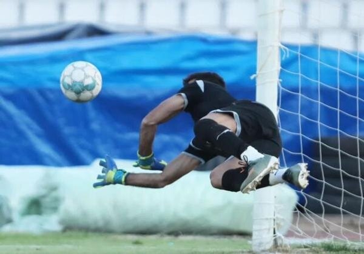 اقدام عجیب شبکه شیراز حین پخش ضربات پنالتی بازی فجرسپاسی از تلویزیون! اقدام عجیب شبکه شیراز حین پخش ضربات پنالتی بازی فجرسپاسی از تلویزیون!