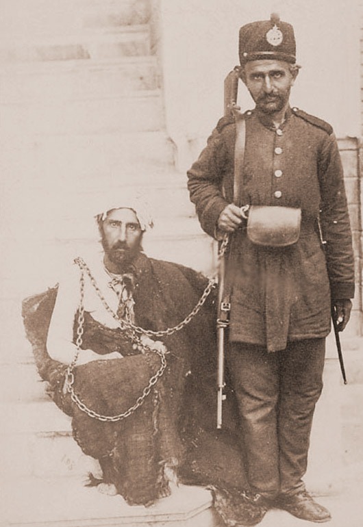 میرزا رضا کرمانی کیست؟