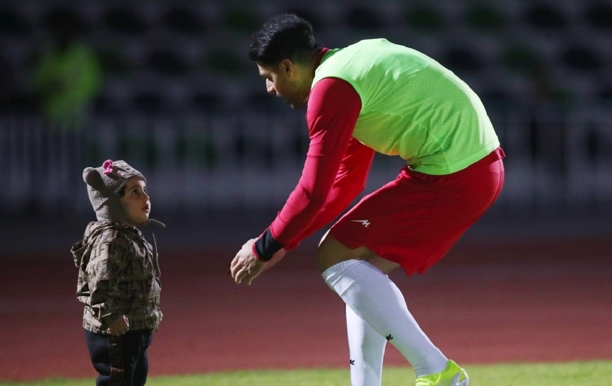 جیمی‌جامپ بامزه در تمرین تیم ملی در کیش!