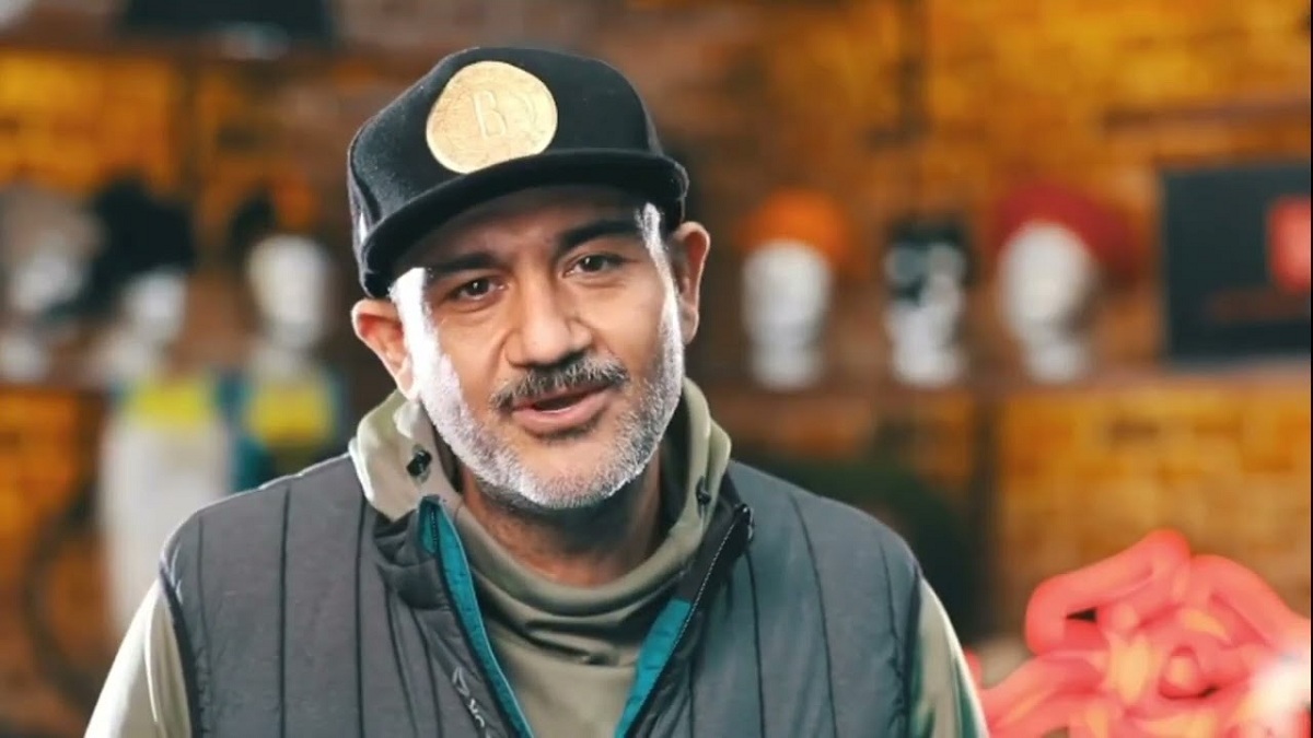 مهران غفوریان کیست؟