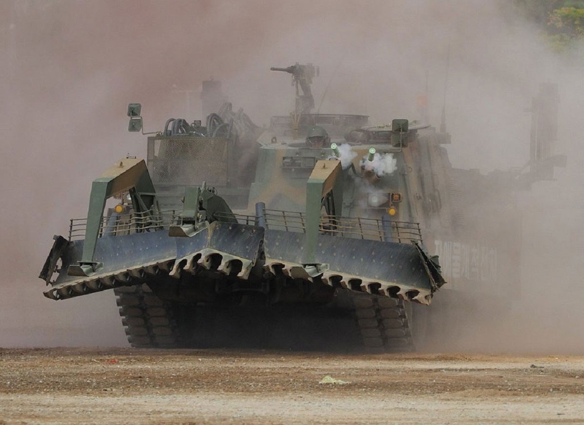 مشخصات خودروی مهندسی رزمی کره‌ای K۶۰۰