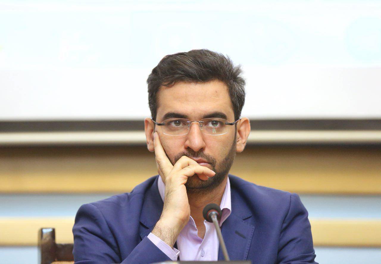 کنایه تند آذری جهرمی به خبر بازگشت معین