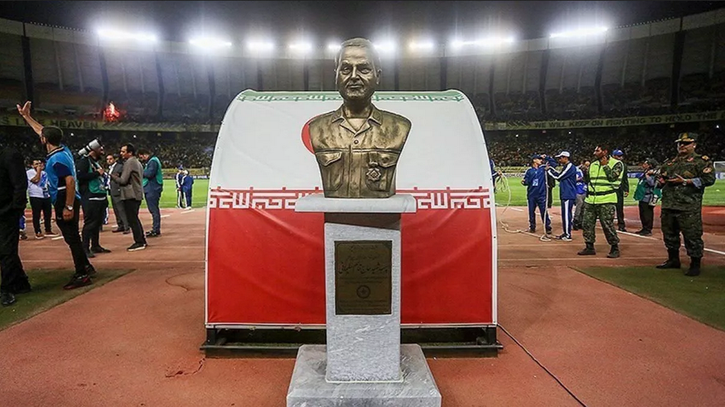 مجسمه سردارسلیمانی