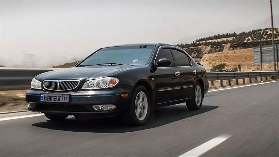 نیسان ماکسیما و تویوتا کمری گرند