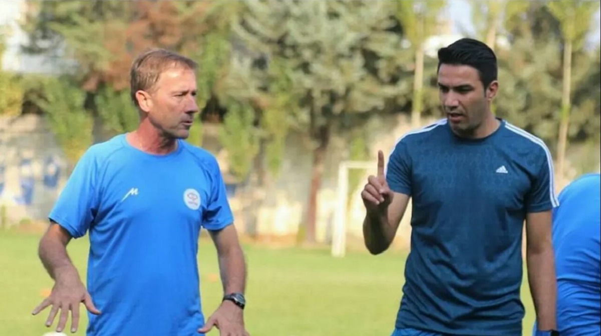 مربی استقلال تهدید کرد؛ پولم را ندهید شاید به ایران نیایم! مربی استقلال تهدید کرد؛ پولم را ندهید شاید به ایران نیایم!