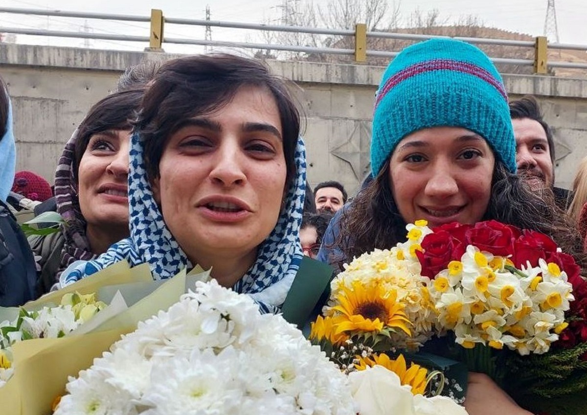 چرا برخی از آزادی دختران خبرنگار خوش‌حال نشدند؟