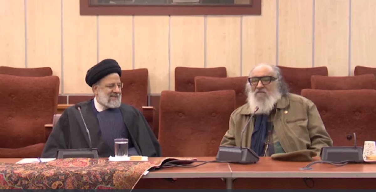 داریوش ارجمند خطاب به رئیسی: خیلی به سفرهای استانی شما نیاز داریم!