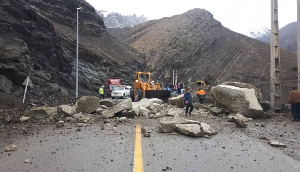 سقوط سنگ ریزه