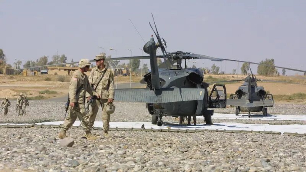 عین الاسد با موشک بالستیک هدف قرار گرفت/ چند نیروی آمریکایی دچار جراحت جزئی شده‌اند