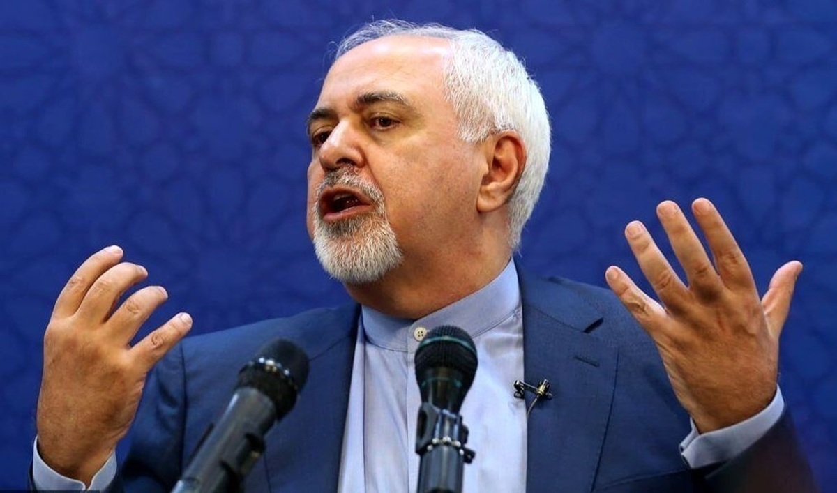 ظریف: اگر ما با دیدگاه غلط امتیازاتی تقدیم روسیه کردیم نباید توقع رفتار مشابه داشته باشیم/ روسیه منافعش را به خطر نمی اندازد!