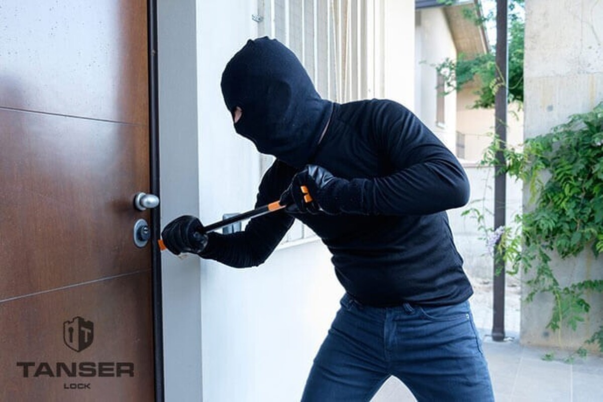 راز بهترین قفل درب ضد سرقت منزل که دزدها نمی‌خواستند بدانید!