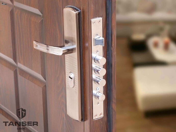 راز بهترین قفل درب ضد سرقت منزل که دزدها نمیخواستند بدانید! راز بهترین قفل درب ضد سرقت منزل که دزدها نمیخواستند بدانید!