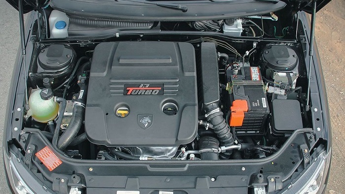 مقایسه طراحی و مشخصات فنی دنا پلاس و پژو ۲۰۷ مقایسه طراحی و مشخصات فنی دنا پلاس و پژو ۲۰۷