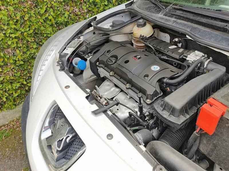 مقایسه طراحی و مشخصات فنی دنا پلاس و پژو ۲۰۷ مقایسه طراحی و مشخصات فنی دنا پلاس و پژو ۲۰۷