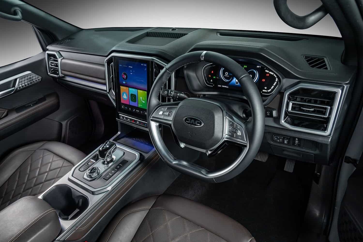 کی ام سی T۹ در نمایشگاه اتو اکسپو تهران رونمایی شد کی ام سی T۹ در نمایشگاه اتو اکسپو تهران رونمایی شد