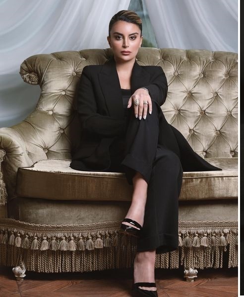 نگار فرهمند کیست؟