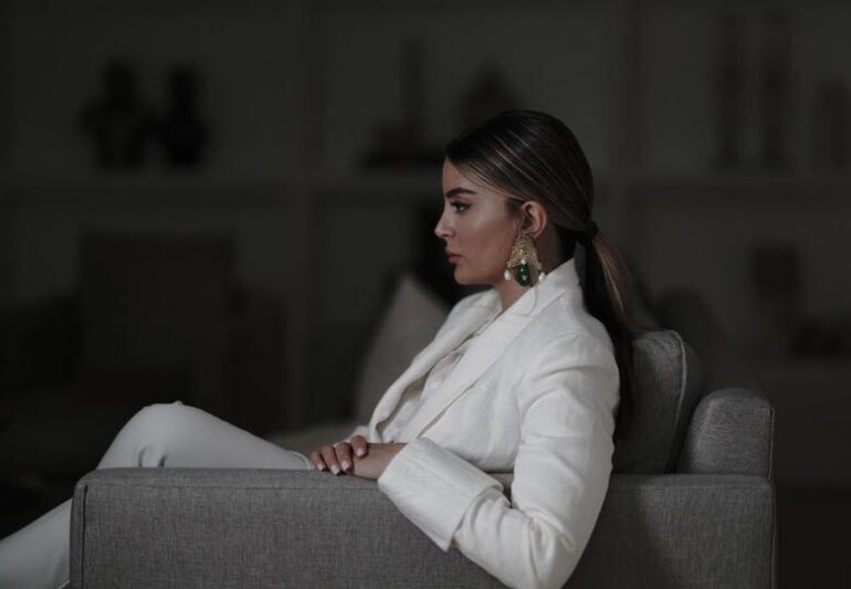 نگار فرهمند کیست؟