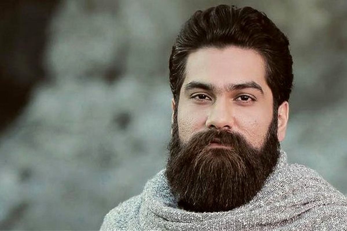 هنرنمایی علی زندوکیلی با نواختن آهنگ علی سنتوری