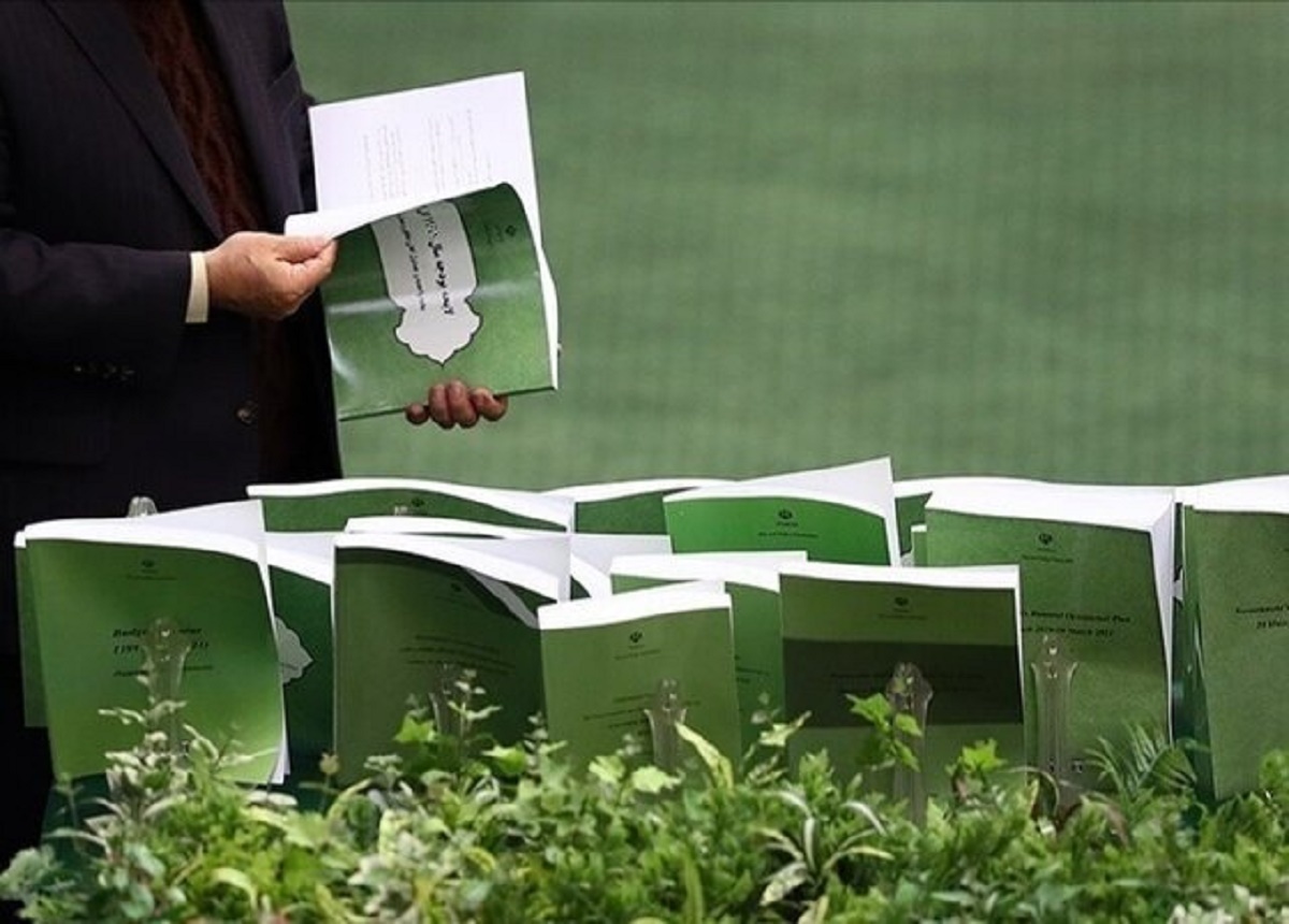 هشدار بودجه‌ای دولت به مجلس: آثار تورمی آن گریبان جامعه را خواهد گرفت