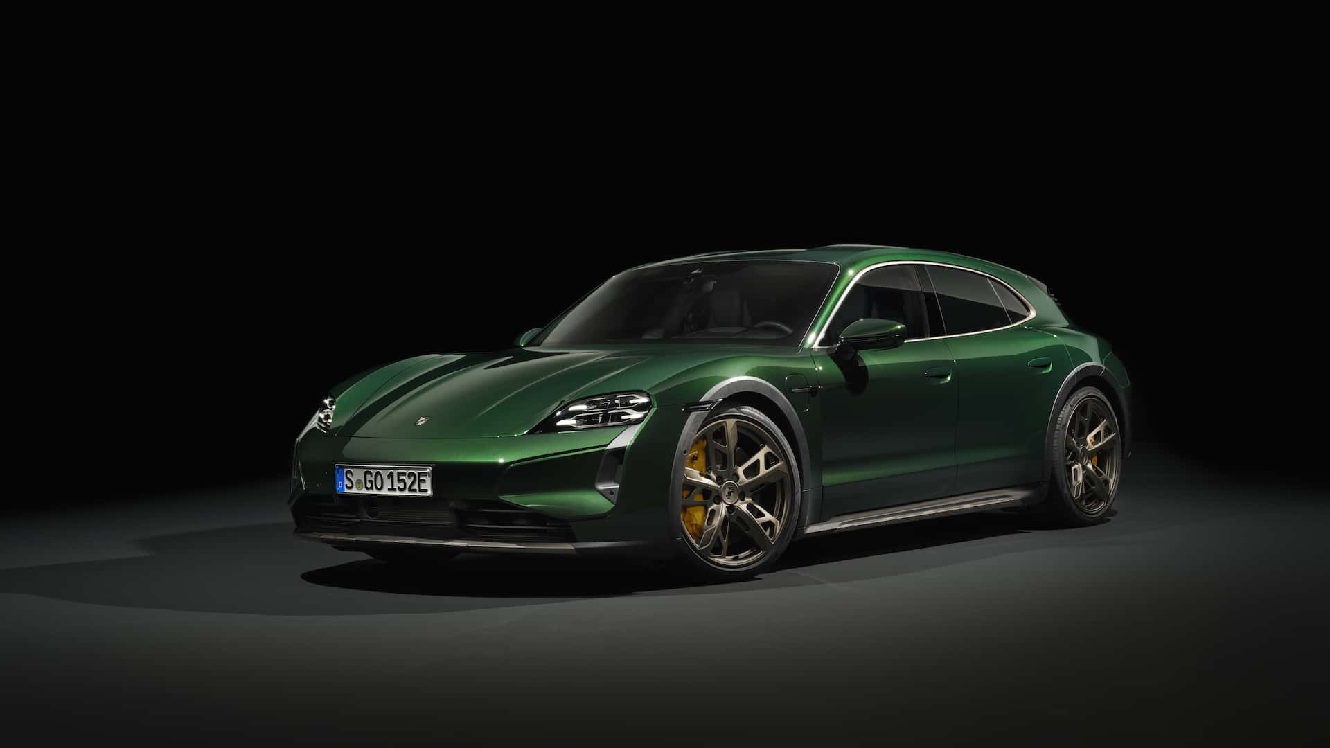 معرفی پورشه تایکان ۲۰۲۵ کراس توریسمو و توربو S