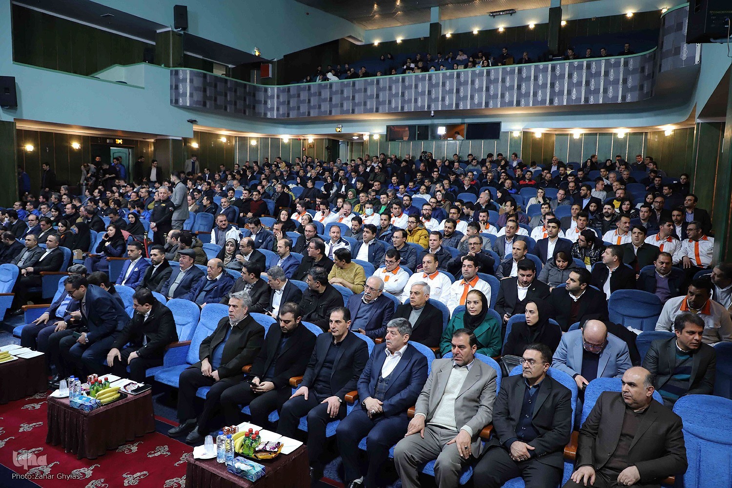 رقص در مراسم دولتی در آستانه انتخابات و توهین به زنان با لباس زنانه