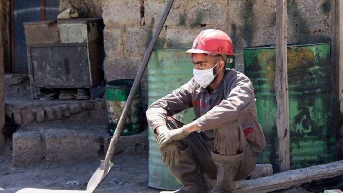 کارشناس اقتصادی: پدیده کارگران بی انگیزه در ایران وحشتناک است
