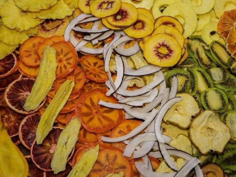 نوروز/// فواید و مضرات مصرف شیرینی و آجیل در نوروز