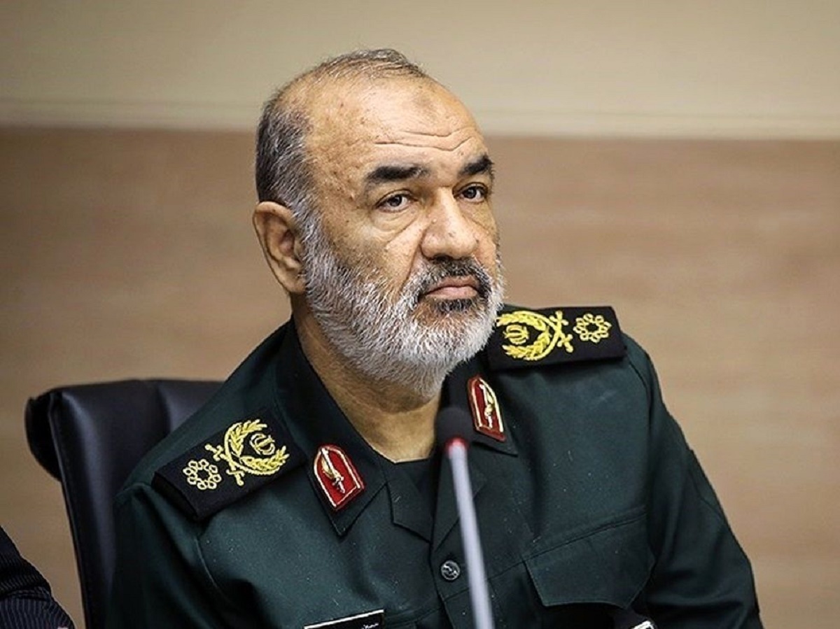 فرمانده کل سپاه: دشمن از هر مسیری که بخواهد ورود کند، سپاه و بسیج راه را بسته‌؛ کشتی‌های‌مان را بزند حتما به همان تعداد و حتی بیشتر از آن‌ها می‌زنیم