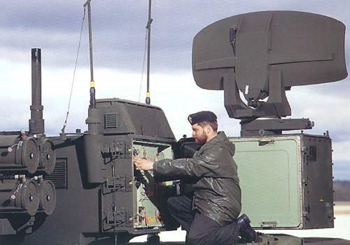 سیستم دفاع هوایی کوتاه برد آداتس سیستم دفاع هوایی کوتاه برد آداتس