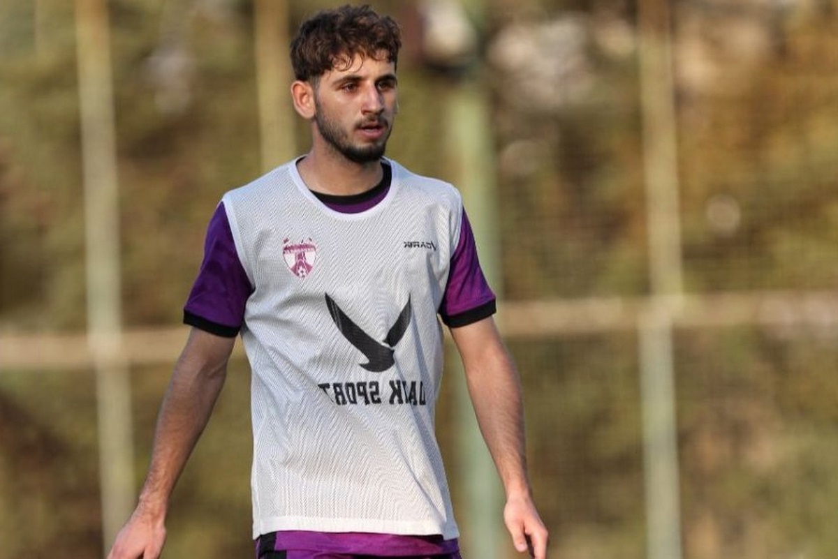 هافبک هوادار