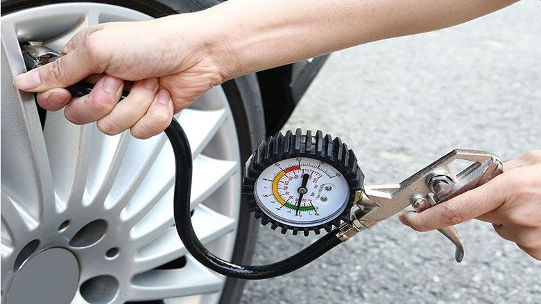 تنظیم باد لاستیک‌های خودرو