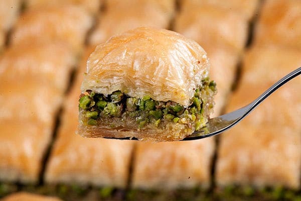 نوروز/ ترفندهایی برای تازه‌ نگه‌داشتن شیرینی خشک و باقلوا