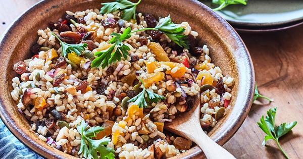 آماده///دستور  چند غذای ساده با برنج قهوه ای