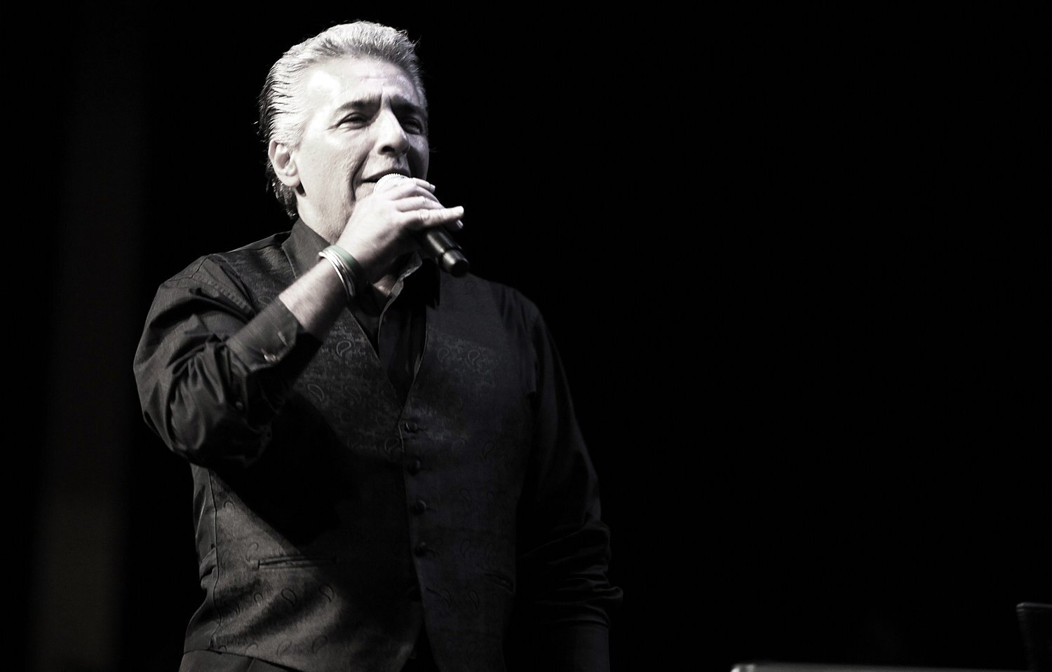 فرامرز اصلانی از ابتلا به سرطان خبر داد