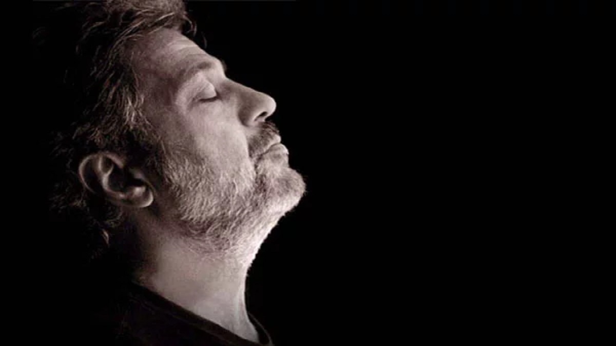 انتقاد تند داریوش از عملکرد رضا پهلوی در کنسرتش