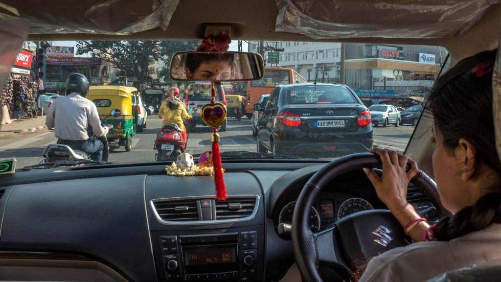 وضعیت هولناک رانندگی در جاده‌های هندوستان