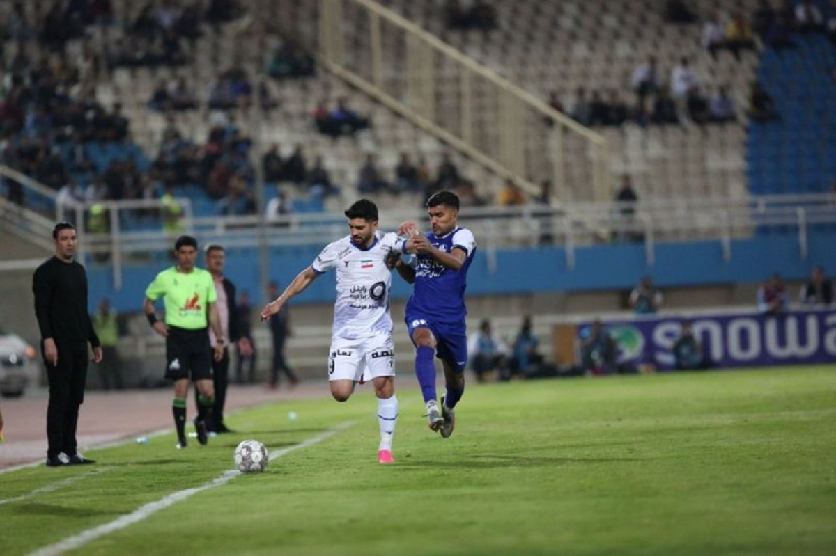 استقلال با صدرنشینی به پرسپولیس رسید