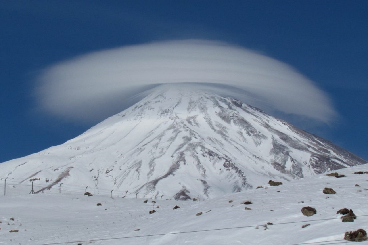 ویدئویی رویایی از رشته کوه البرز بر فراز آسمان ویدئویی رویایی از رشته کوه البرز بر فراز آسمان