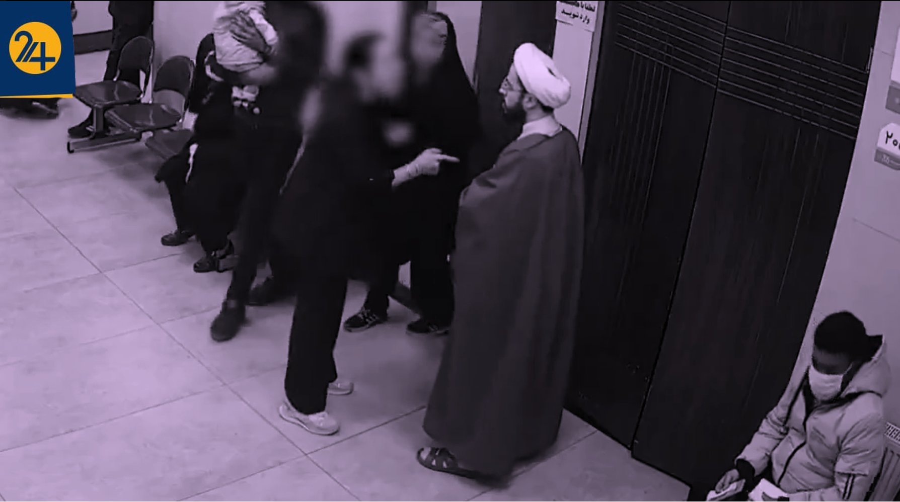 درگیری درمانگاه قم بین روحانی و مادر