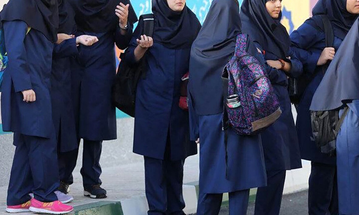 دانش آموزان دانش آموزان