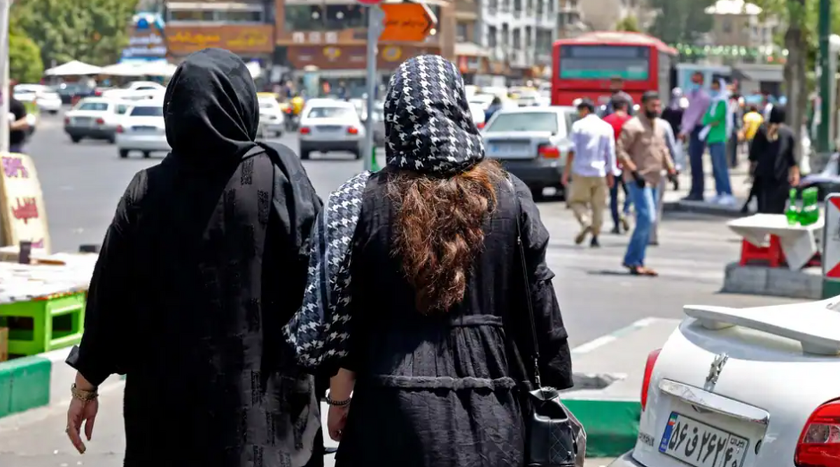 درگیری بر سر حجاب همچنان ادامه دارد؛ به نام پوشش به کام بودجه