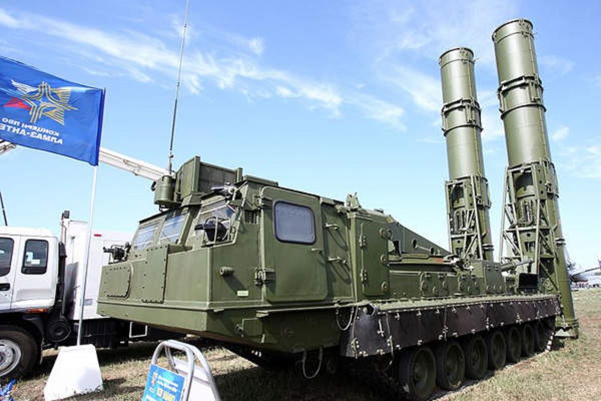 سامانه دفاع موشکی ضد بالستیک S-300