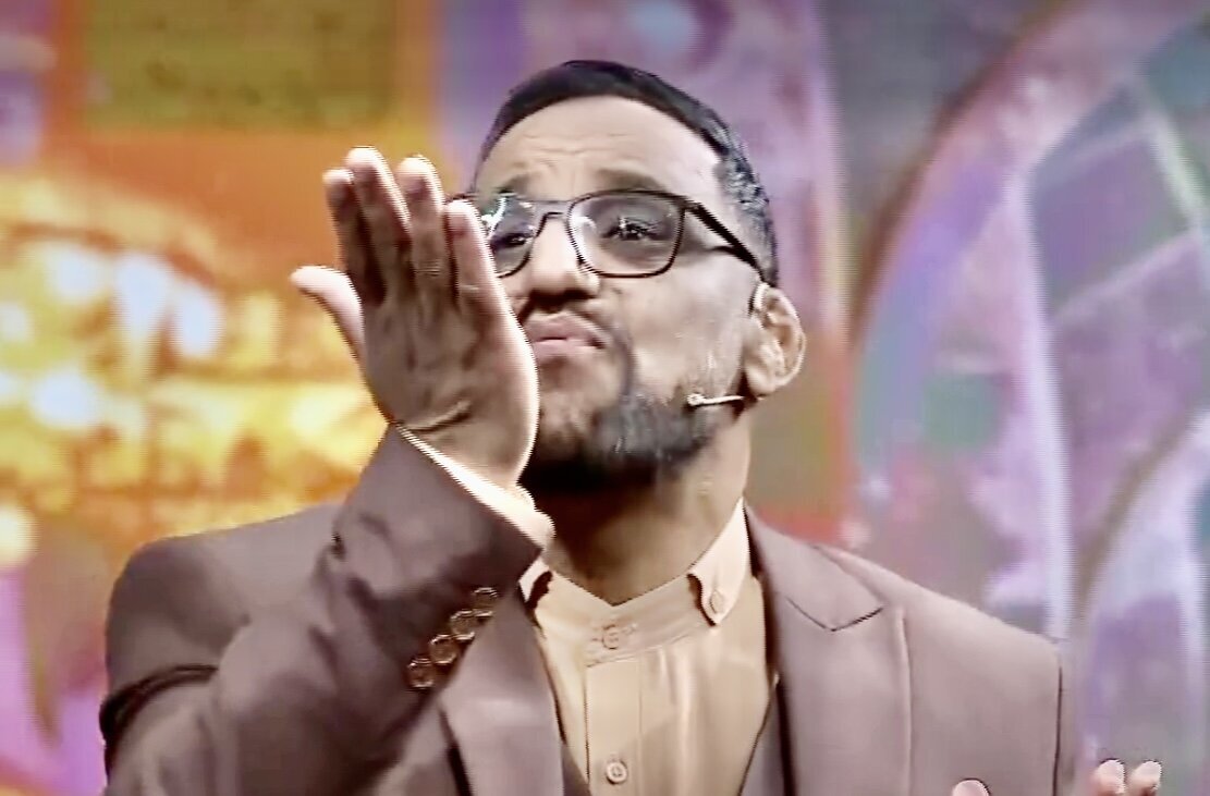 تلاش صداوسیما برای جذب مخاطب؛ کنسرت زنده آقای جدی میفرمایید! تلاش صداوسیما برای جذب مخاطب؛ کنسرت زنده آقای جدی میفرمایید!