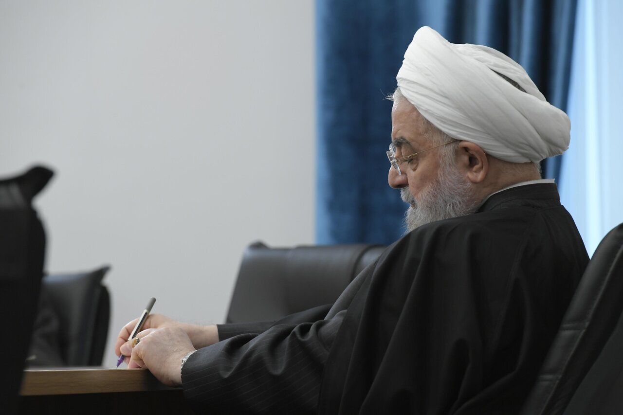 نامه روحانی به شورای نگهبان: مستندات ردصلاحیت، کامل و مکتوب ارائه شود