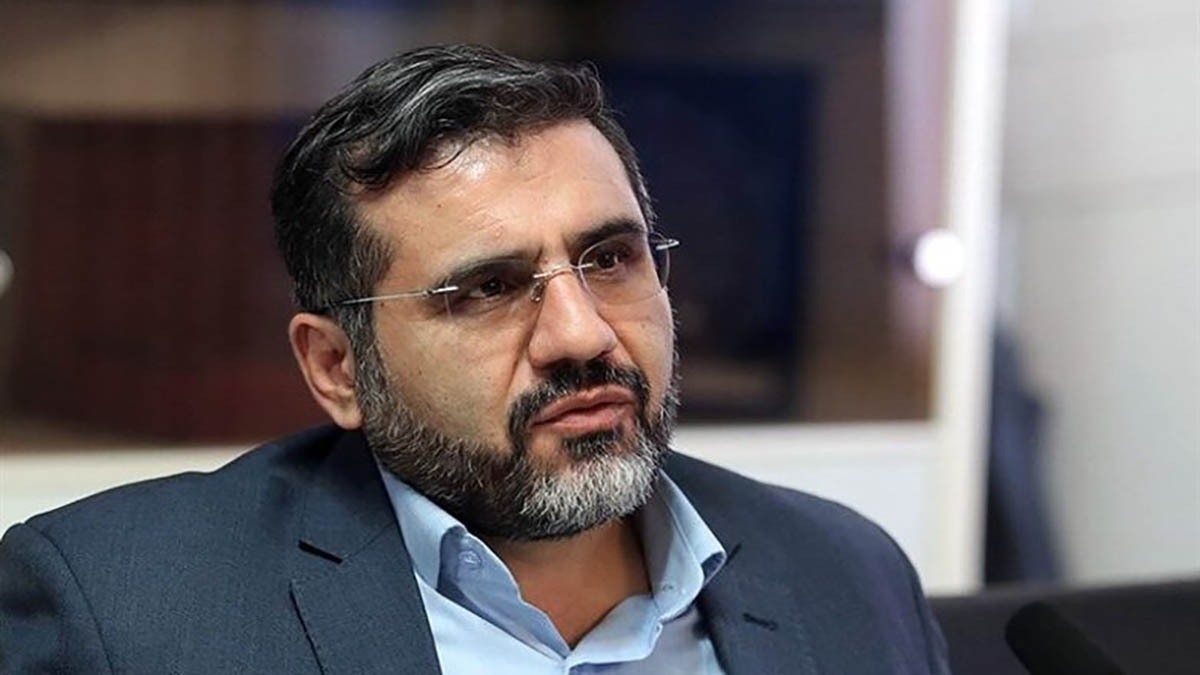 توضیحات وزیر ارشاد درباره کار کردن معین در ایران