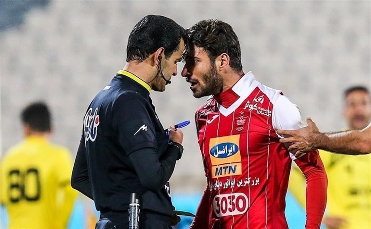 چرا فوتبالیست‌ها پرخاشگر شده‌اند؟