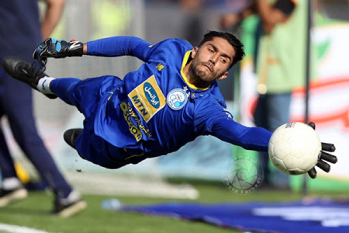 واکنش جالب کاپیتان استقال به سوال در خصوص پرسپولیس واکنش جالب کاپیتان استقال به سوال در خصوص پرسپولیس